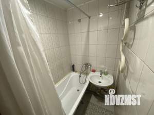 1-к квартира, посуточно, 52м2, 1/1 этаж