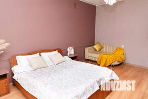 1-к квартира, посуточно, 49м2, 1/1 этаж