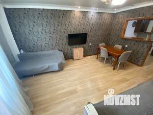 3-к квартира, посуточно, 78м2, 2/9 этаж