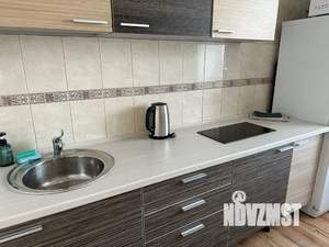 1-к квартира, посуточно, 48м2, 2/16 этаж