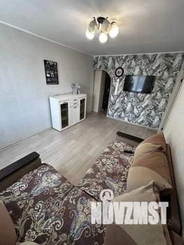 2-к квартира, посуточно, 40м2, 3/5 этаж