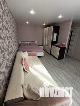 Студия квартира, посуточно, 30м2, 1/5 этаж