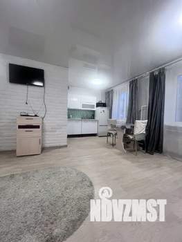 Студия квартира, посуточно, 32м2, 2/5 этаж