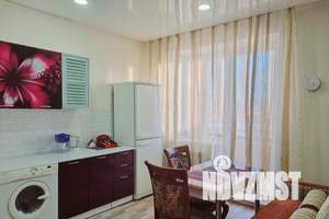 1-к квартира, посуточно, 45м2, 13/16 этаж