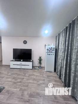 Студия квартира, посуточно, 38м2, 2/5 этаж