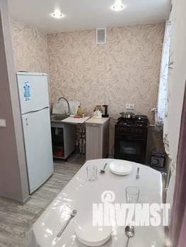 Студия квартира, посуточно, 30м2, 1/5 этаж