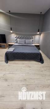 Студия квартира, посуточно, 38м2, 1/10 этаж