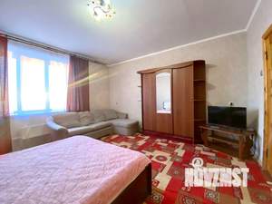 1-к квартира, посуточно, 42м2, 8/10 этаж