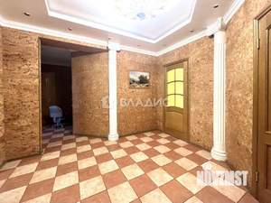 3-к квартира, вторичка, 101м2, 2/5 этаж