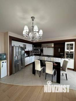 4-к квартира, вторичка, 115м2, 11/13 этаж