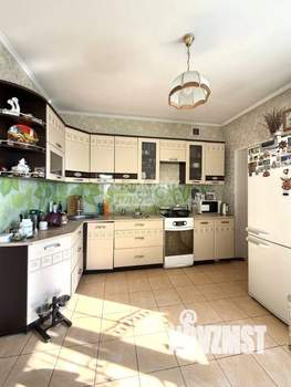 2-к квартира, вторичка, 76м2, 10/15 этаж