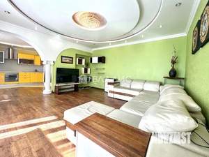 3-к квартира, вторичка, 101м2, 2/5 этаж