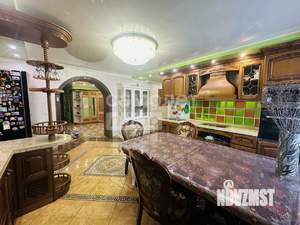 3-к квартира, вторичка, 133м2, 2/9 этаж