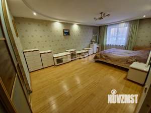 3-к квартира, вторичка, 130м2, 4/11 этаж