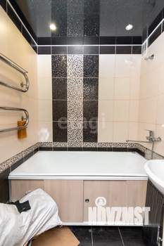 3-к квартира, вторичка, 60м2, 1/5 этаж