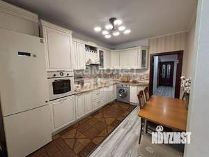 3-к квартира, вторичка, 103м2, 3/10 этаж
