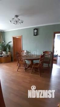 3-к квартира, вторичка, 63м2, 5/5 этаж