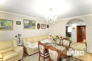 3-к квартира, вторичка, 98м2, 1/4 этаж