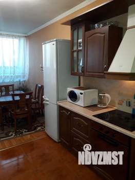 3-к квартира, вторичка, 107м2, 9/9 этаж