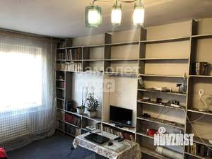 3-к квартира, вторичка, 61м2, 1/5 этаж