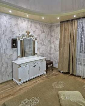 4-к квартира, вторичка, 133м2, 2/9 этаж