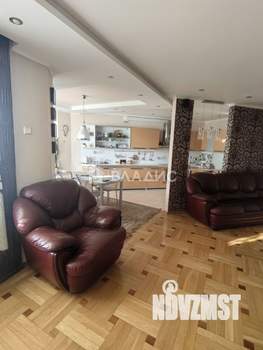 4-к квартира, вторичка, 132м2, 4/9 этаж