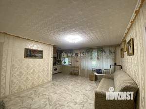 2-к квартира, вторичка, 44м2, 1/4 этаж