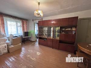 2-к квартира, вторичка, 45м2, 1/4 этаж