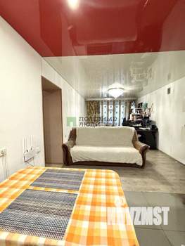 2-к квартира, вторичка, 56м2, 1/10 этаж
